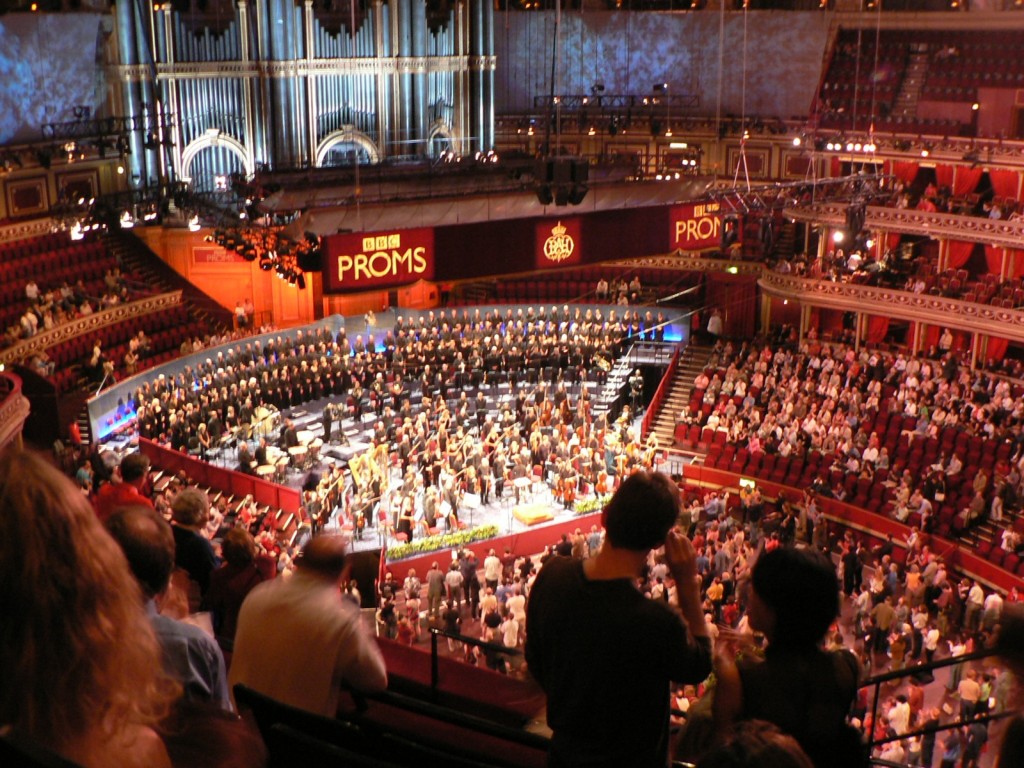 BBC Proms at the Albert Hall. This image was originally posted to Flickr by yisris at http://flickr.com/photos/21112151@N00/267886705. It was reviewed on 13 August 2007 by the FlickreviewR robot and was confirmed to be licensed under the terms of the cc-by-sa-2.0.