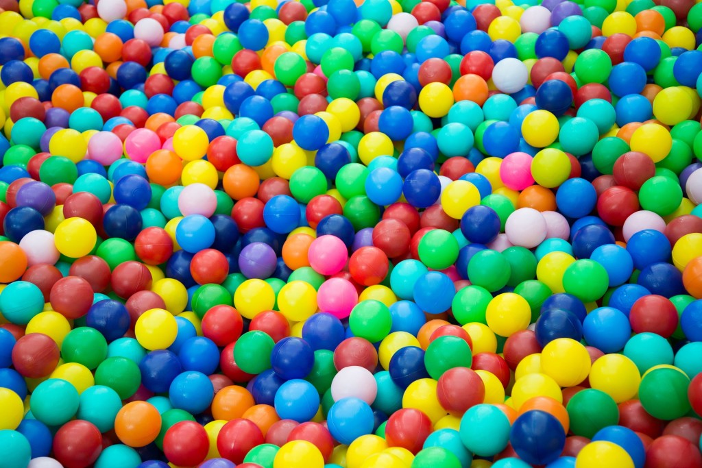 Ball pool balls