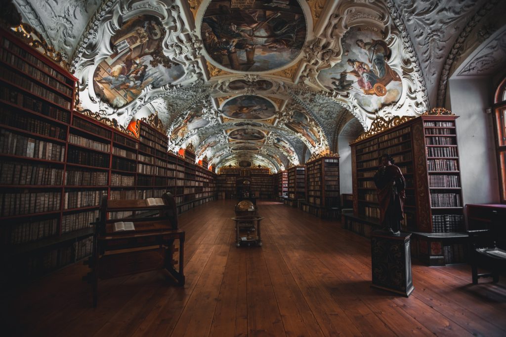 Library with decorative ceiling