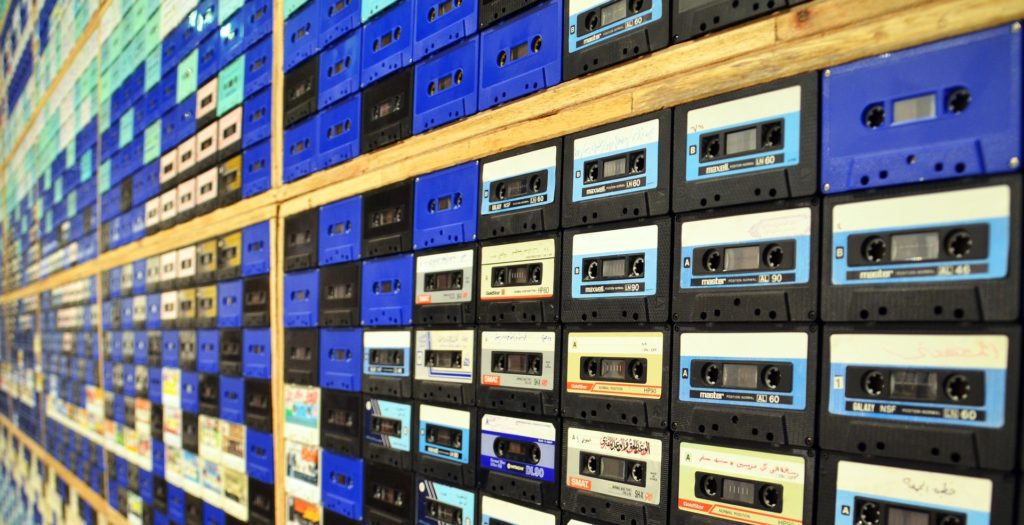 Wall of magnetic tapes